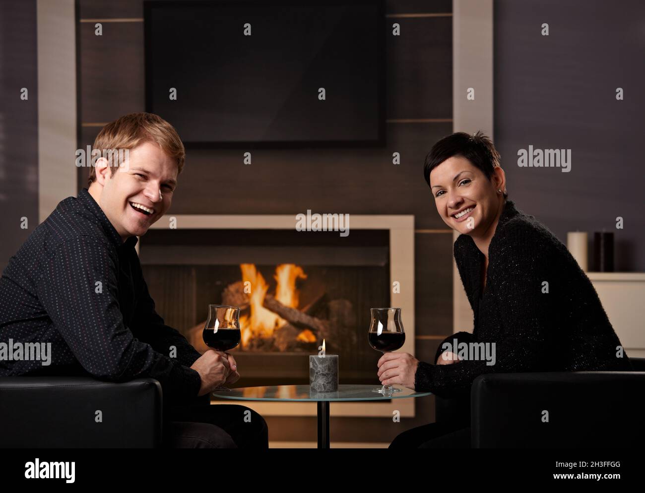 Datempire: The Ultimate Testimonial and Introduction to Searching For Love Online